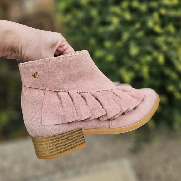 New Anthropologie Ruffled Suede Ankle Cuple Leather suede pink booties eu 35 - Picture 4 of 12
